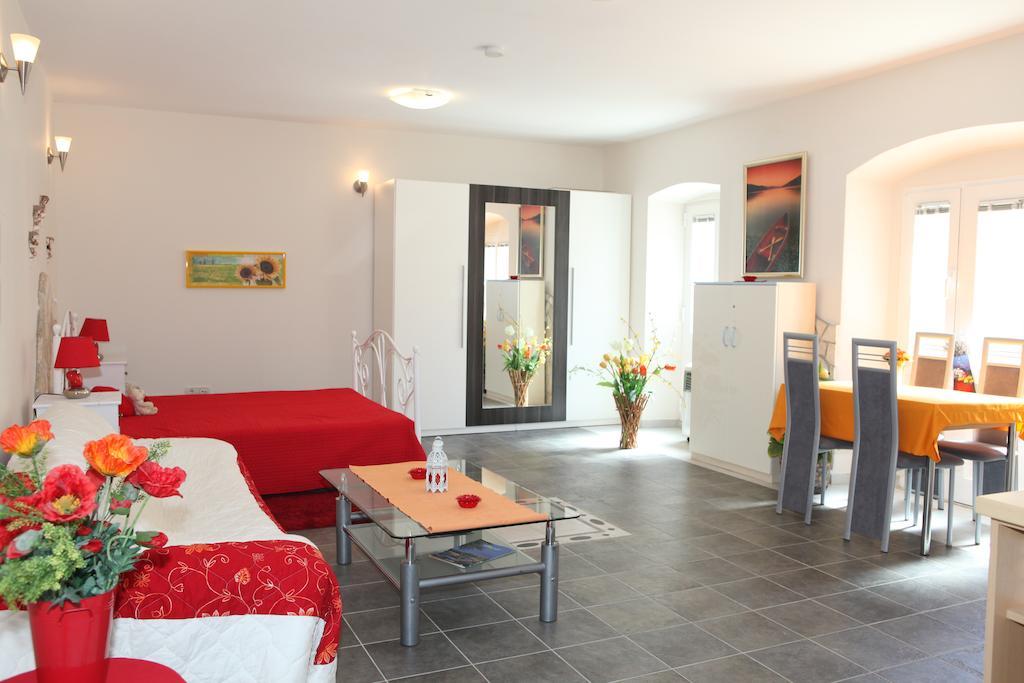 Holiday Home Villa Bella เวอร์ซาร์ ห้อง รูปภาพ